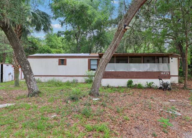 Property at 16939 SE 3rd Pl, Silver Springs, FL 34488, 2 beds, 1 bath
