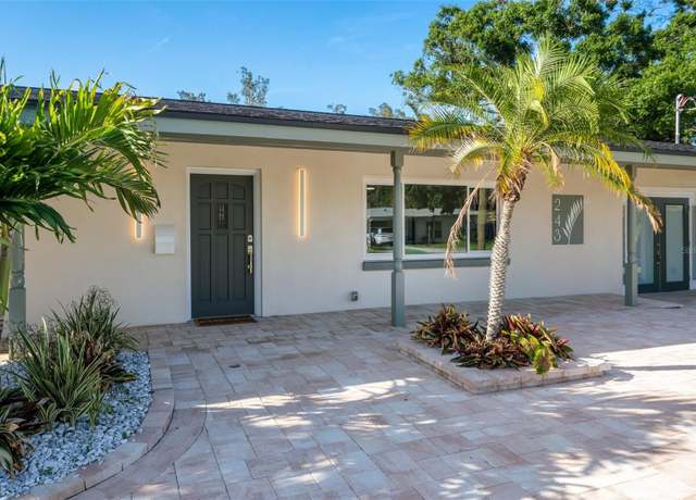Property at 243 45th Ave NE, St Petersburg, FL 33703, 3 beds, 2 baths