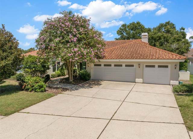 Property at 167 Woodcreek Dr W, Safety Harbor, FL 34695, 5 beds, 3.5 baths
