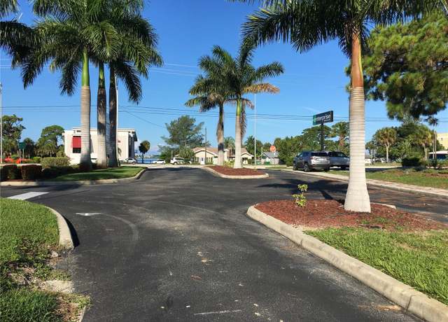 Property at 201 E Bay Heights Rd, Englewood, FL 34223