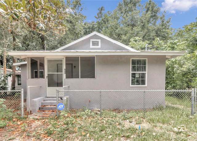 Property at 448 NW 18th Ave, Ocala, FL 34475, 4 beds, 2 baths
