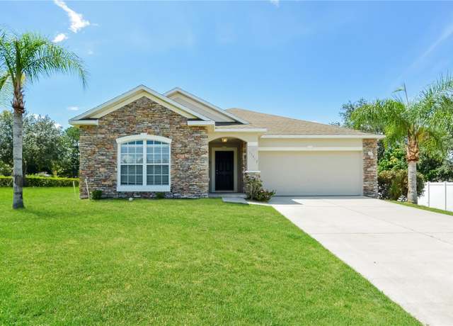 Property at 31817 Sunpark Cir, Leesburg, FL 34748, 4 beds, 2 baths