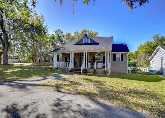 Property at 37410 Dixie Ave, Dade City, FL 33525, 3 beds, 3 baths