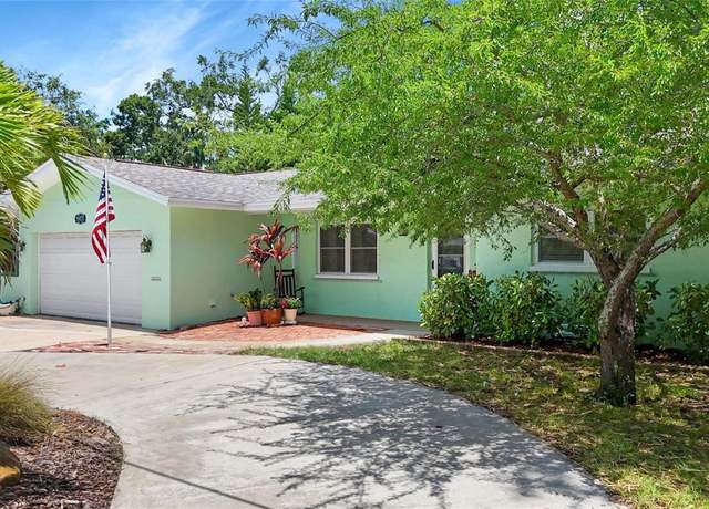 Property at 6011 Tangerine Ave S, Gulfport, FL 33707, 4 beds, 3 baths
