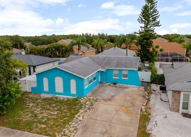 Property at 1703 Cromwell Dr, Tarpon Springs, FL 34689, 3 beds, 2 baths