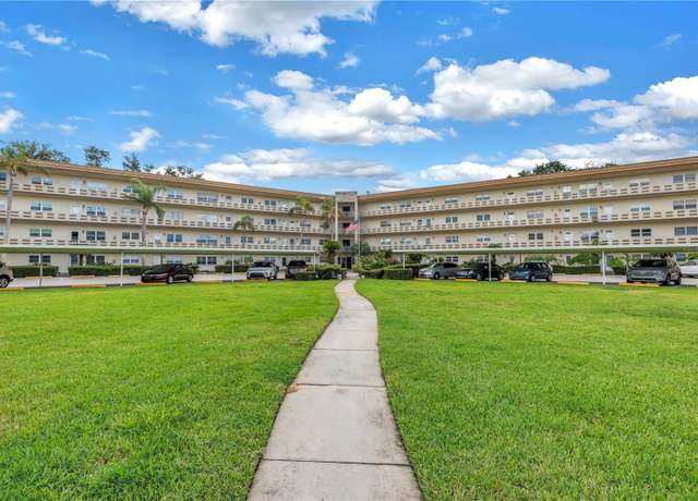 Property at 5725 80th St N #106, St Petersburg, FL 33709, 1 bed, 1 bath