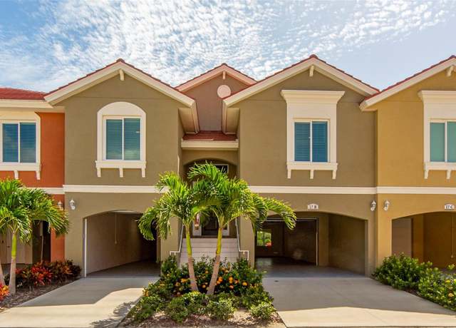Property at 17B Franklin Ct S, St Petersburg, FL 33711, 3 beds, 2 baths