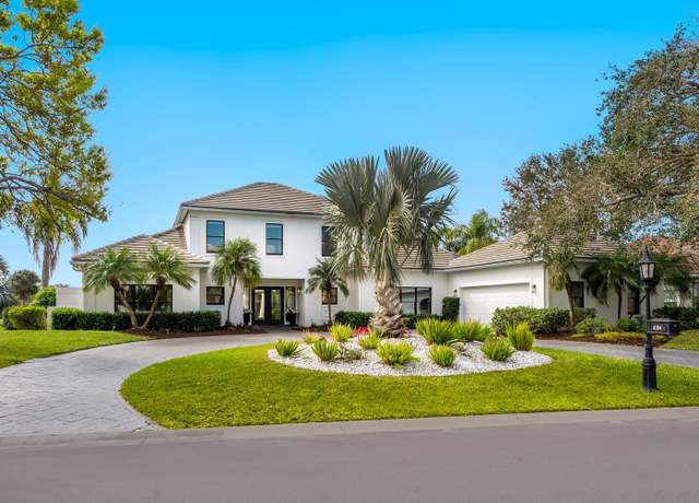 Property at 4104 Las Palmas Way, Sarasota, FL 34238, 3 beds, 3.5 baths