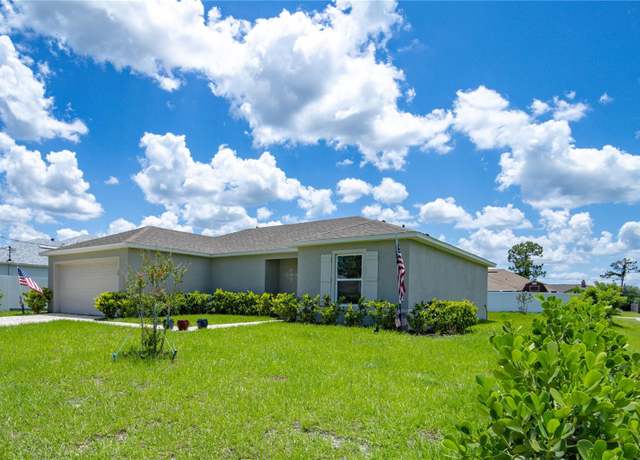 Property at 20 Roxland Ln, Palm Coast, FL 32164, 3 beds, 2 baths