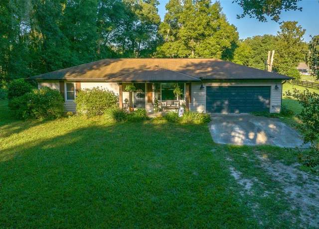 Property at 13232 NE 39th Ter, Anthony, FL 32617, 3 beds, 2 baths