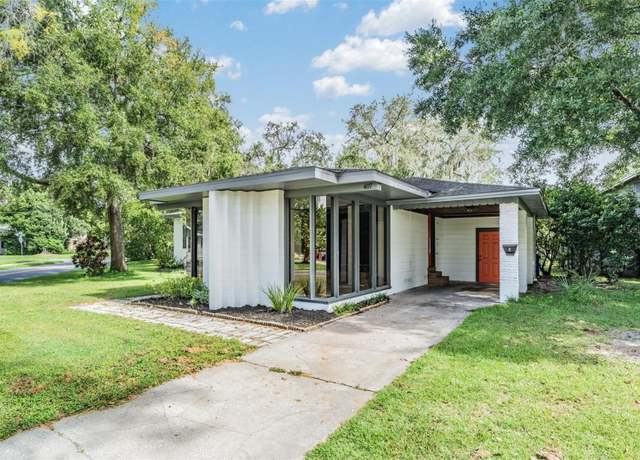 Property at 407 W Oak Dr, Lakeland, FL 33803, 3 beds, 1.5 baths