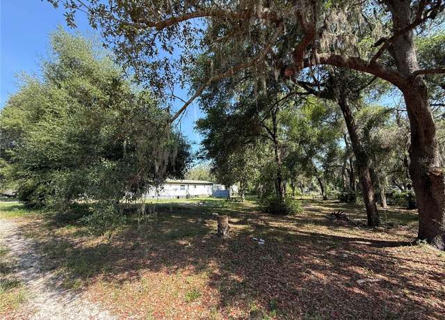 Property at 5691 S Withlapopka Dr, Floral City, FL 34436, 3 beds, 2 baths