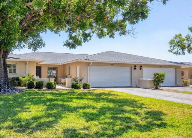 Property at 7069 W Country Club Dr N #7069, Sarasota, FL 34243, 3 beds, 2 baths