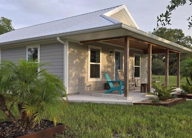 Property at 8225 Dog Yard Rd, Lake Wales, FL 33898, 2 beds, 1 bath