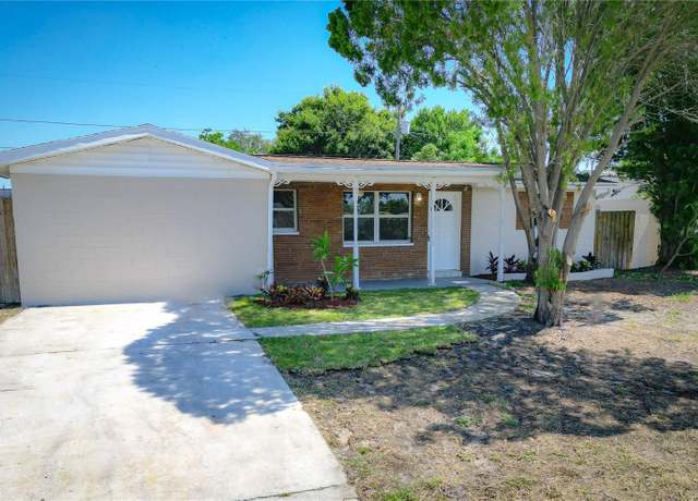 Property at 8391 76th Ave, Seminole, FL 33777, 4 beds, 2 baths