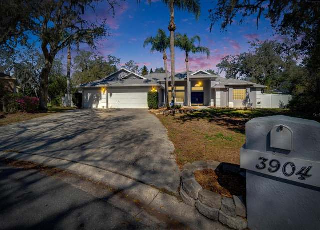 Property at 3904 Executive Cir, Plant City, FL 33566, 4 beds, 3 baths