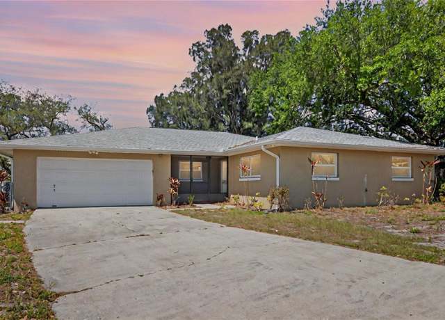 Property at 122 Dew Drop Ln, Casselberry, FL 32707, 4 beds, 2.5 baths