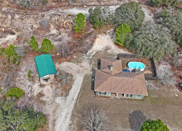 Property at 12404 Dolquieb Ln, Weeki Wachee, FL 34614, 3 beds, 2 baths