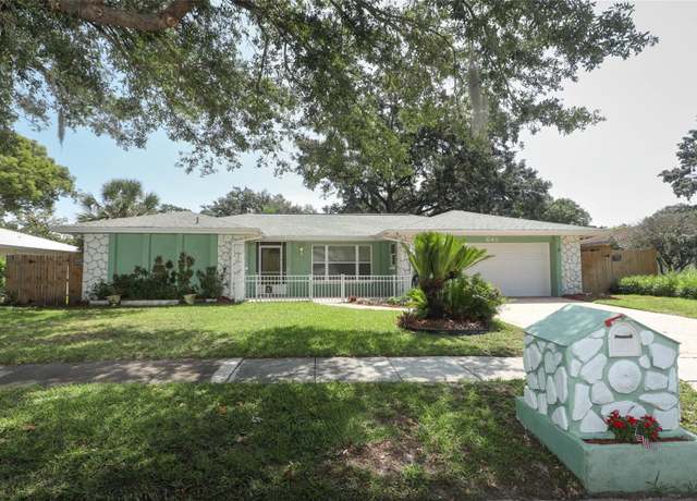 Property at 645 Peachwood Dr, Altamonte Springs, FL 32714, 4 beds, 3 baths