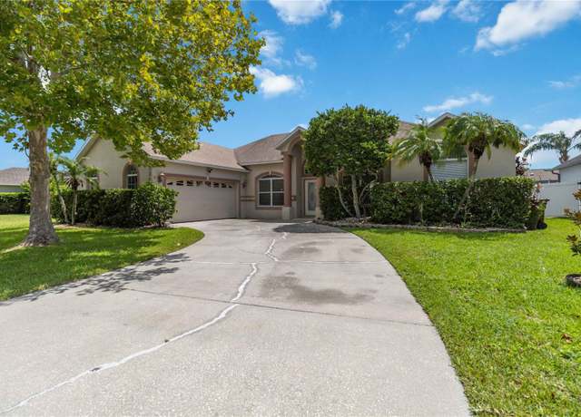 Property at 3250 Sawgrass Creek Cir, St Cloud, FL 34772, 3 beds, 2 baths