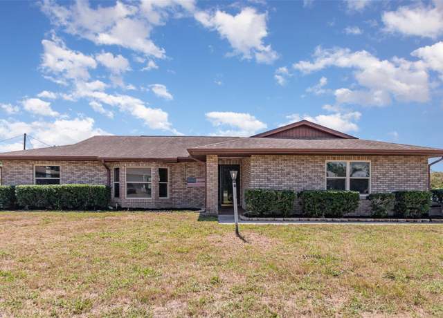 Property at 947 N Atmore Cir, Deltona, FL 32725, 3 beds, 2 baths