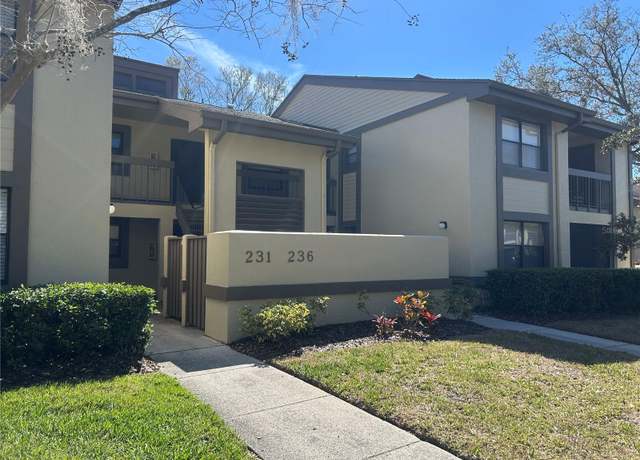Property at 233 Woodlake Wynde, Oldsmar, FL 34677, 2 beds, 2 baths