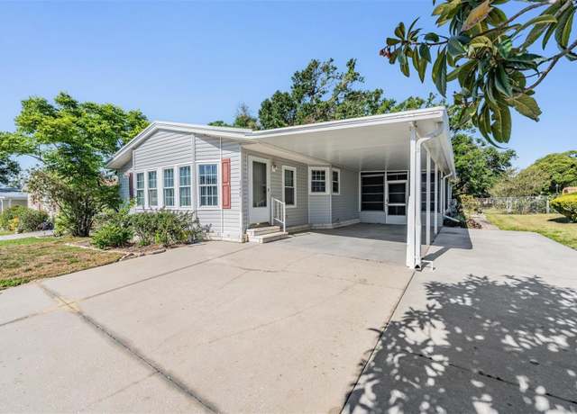 Property at 37422 Neukom Ave, Zephyrhills, FL 33541, 2 beds, 2 baths