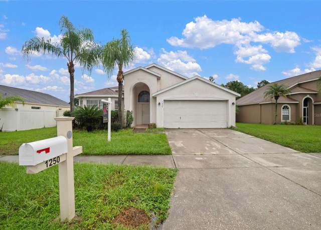 Property at 1250 Timber Trace Dr, Wesley Chapel, FL 33543, 5 beds, 3 baths