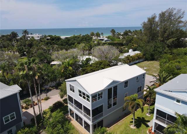 Property at 6330 Laguna Dr, Longboat Key, FL 34228, 3 beds, 3 baths
