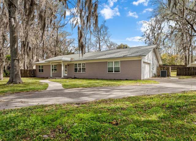 Property at 1301 NW 91st Ter, Gainesville, FL 32606, 5 beds, 3 baths