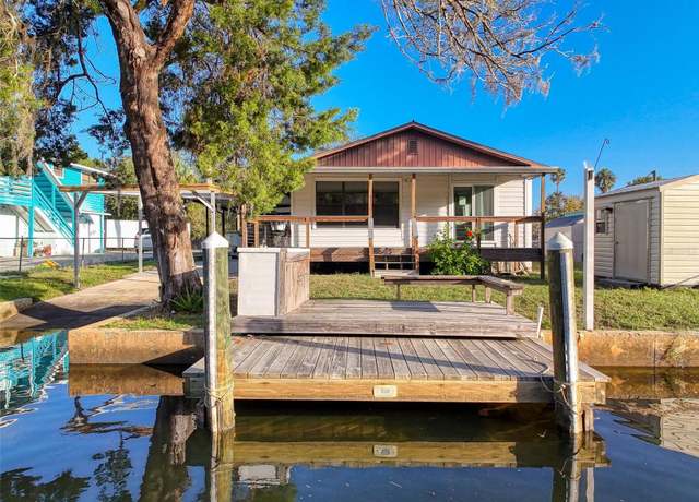 Property at 6176 Island Dr, Weeki Wachee, FL 34607, 3 beds, 2 baths
