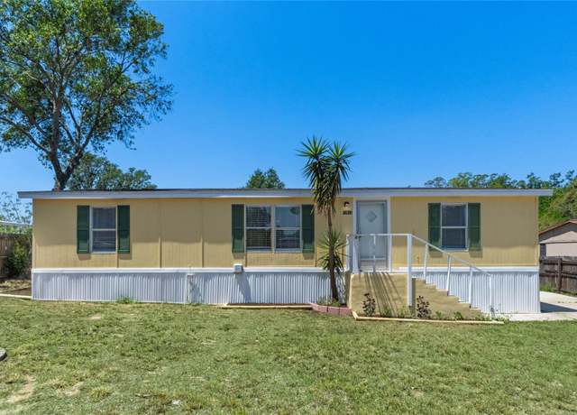 Property at 16941 Bay Ave, Montverde, FL 34756, 3 beds, 2 baths
