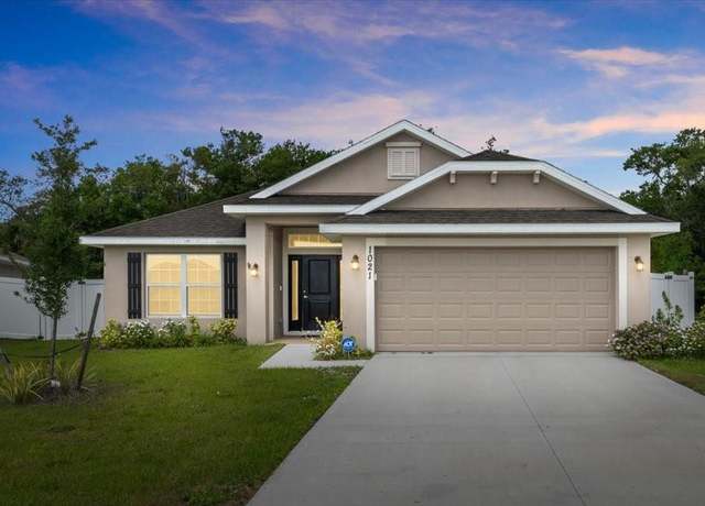 Property at 1021 Tupelo Cir, Cocoa, FL 32926, 4 beds, 2 baths