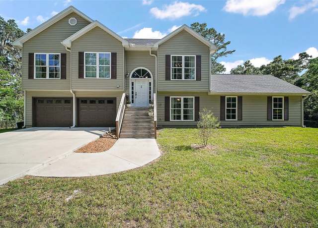 Property at 4673 SE 115th St, Belleview, FL 34420, 4 beds, 3 baths