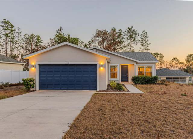 Property at 386 Marion Oaks Trl, Ocala, FL 34473, 4 beds, 2 baths
