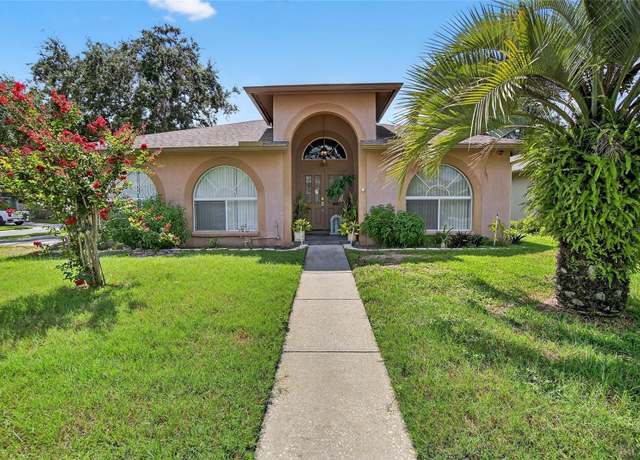 Property at 2015 Thornbush Pl, Brandon, FL 33511, 4 beds, 2 baths
