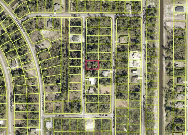 Property at 451 Windsor Ave S, Lehigh Acres, FL 33974