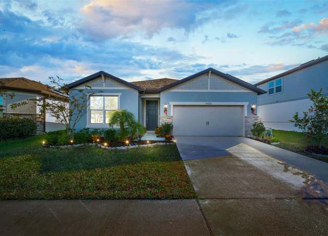 Property at 6426 Bradford Woods Dr, Zephyrhills, FL 33542, 3 beds, 2 baths