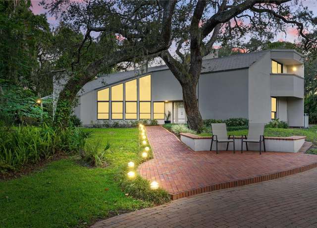 Property at 14825 Lake Magdalene Cir, Tampa, FL 33613, 5 beds, 3 baths