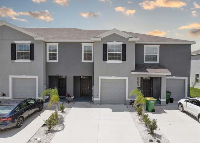Property at 33062 Frosted Clover Way, Wesley Chapel, FL 33545, 3 beds, 2.5 baths
