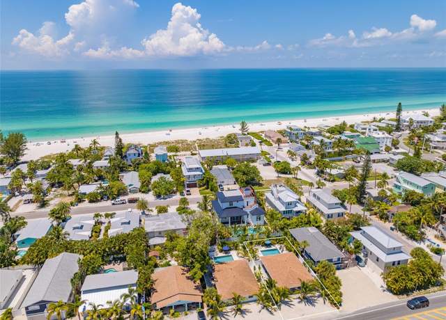 Property at 3016 Gulf Dr, Holmes Beach, FL 34217, 2 beds, 2 baths
