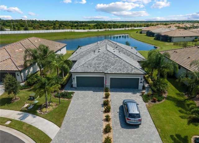 Property at 15974 Clear Skies Pl, Bradenton, FL 34211, 3 beds, 2 baths