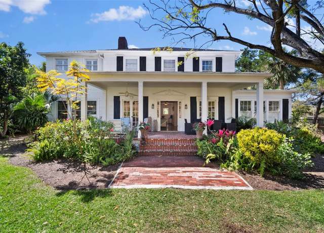 Property at 813 Hudson Ave, Sarasota, FL 34236, 5 beds, 4.5 baths