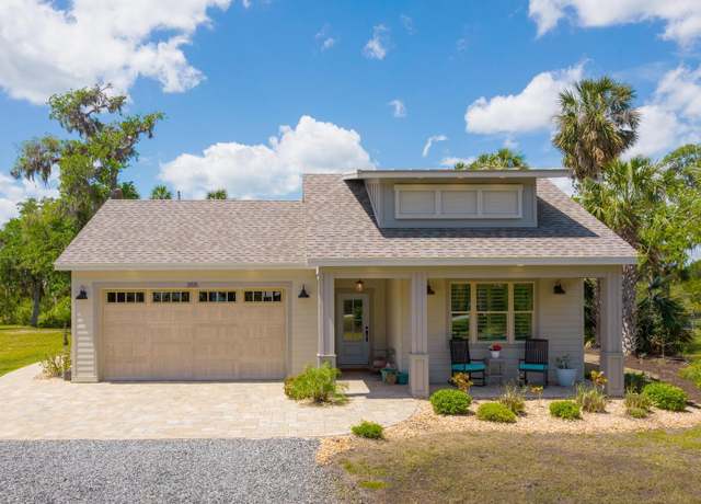 Property at 355 Lambert Ave, Flagler Beach, FL 32136, 3 beds, 2.5 baths