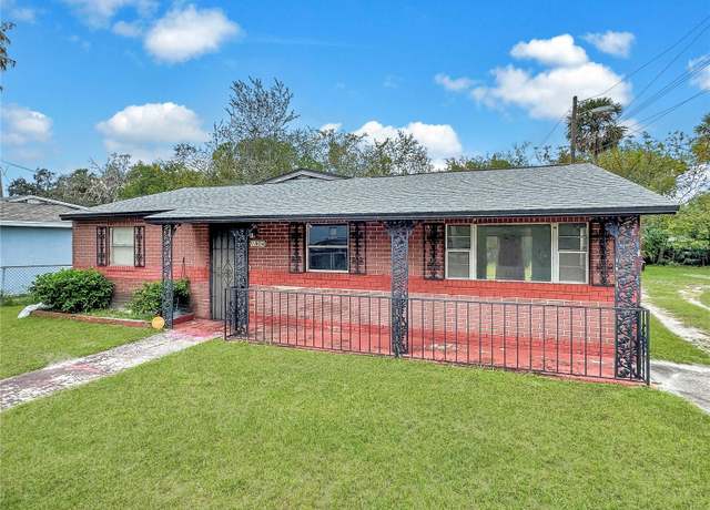 Property at 1904 Historic Goldsboro Blvd, Sanford, FL 32771, 3 beds, 2 baths