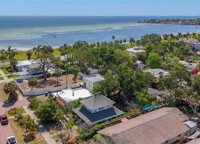Property at 226 16th Ave SE, St Petersburg, FL 33701, 3 beds, 2 baths