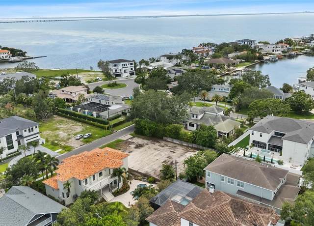Property at 5029 W Dickens Ave, Tampa, FL 33629