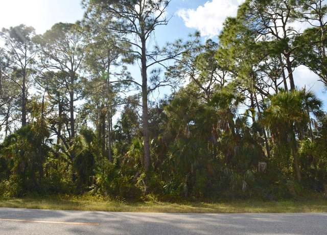 Property at 131 Collingswood Blvd, Port Charlotte, FL 33954