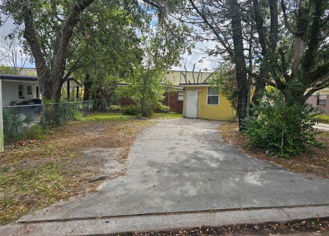 Property at 1040 Maxey Dr, Winter Garden, FL 34787, 3 beds, 2 baths