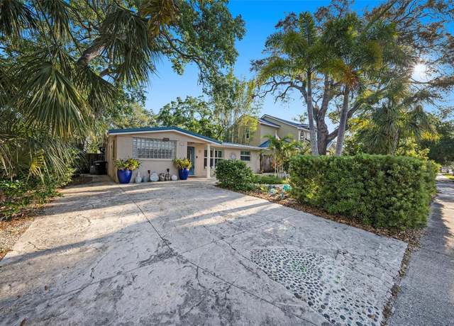 Property at 785 5th St S, Safety Harbor, FL 34695, 3 beds, 2 baths